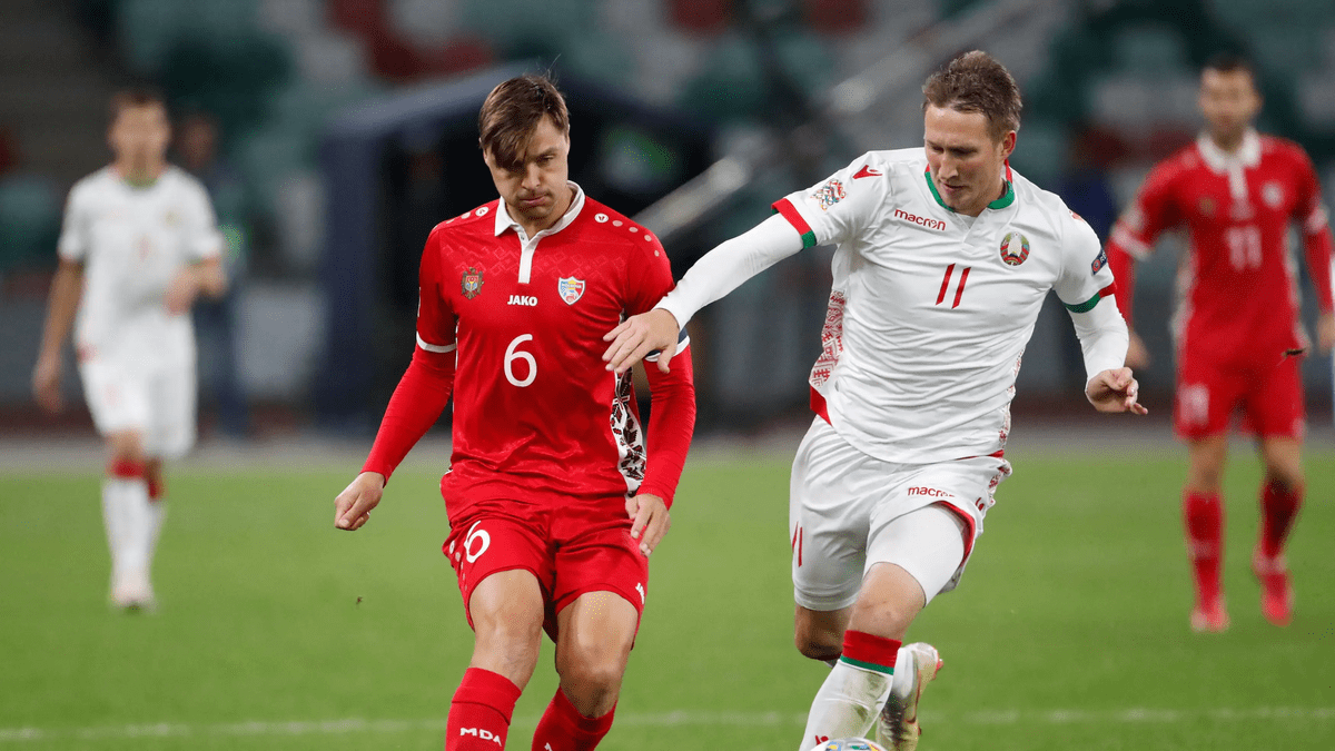 包含比利时客场轻松击败白俄罗斯，保持零失球的词条