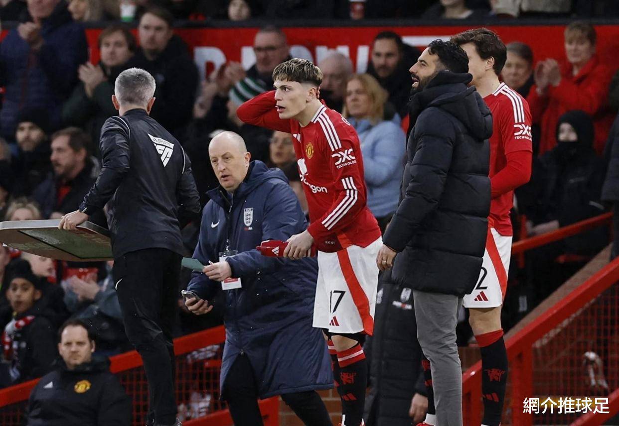 曼联遭遇困境,晋级前景一片暗淡的简单介绍 曼联遭遇困境,晋级前景一片暗淡的简单介绍