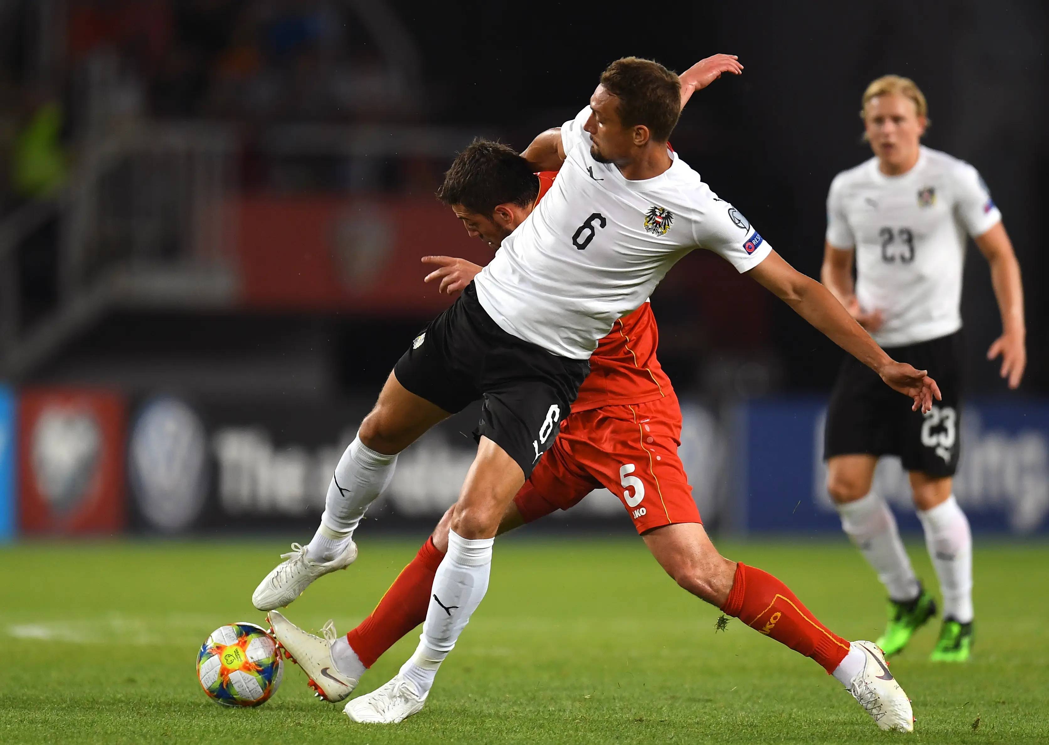 欧洲足球赛事打响巅峰对决,激情四射 欧洲足球赛事打响巅峰对决,激情四射