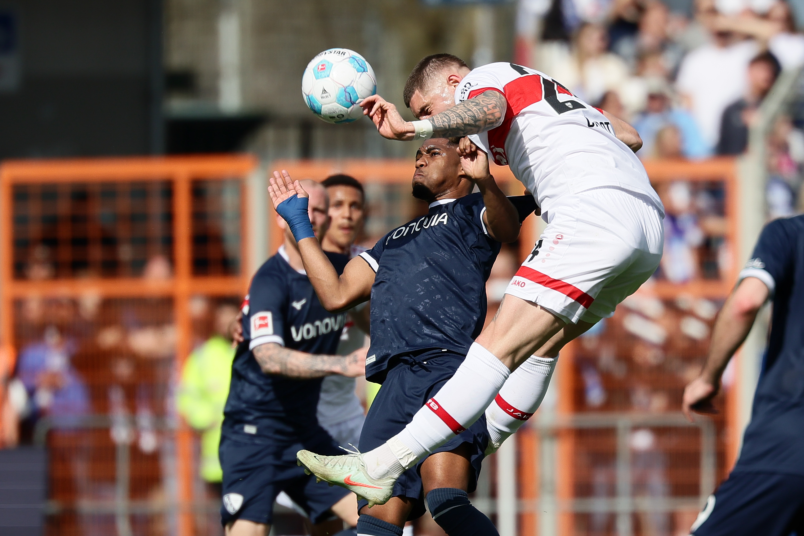 雷火电竞主播-关于斯图加特客场未能赢球，球队表现低迷的信息