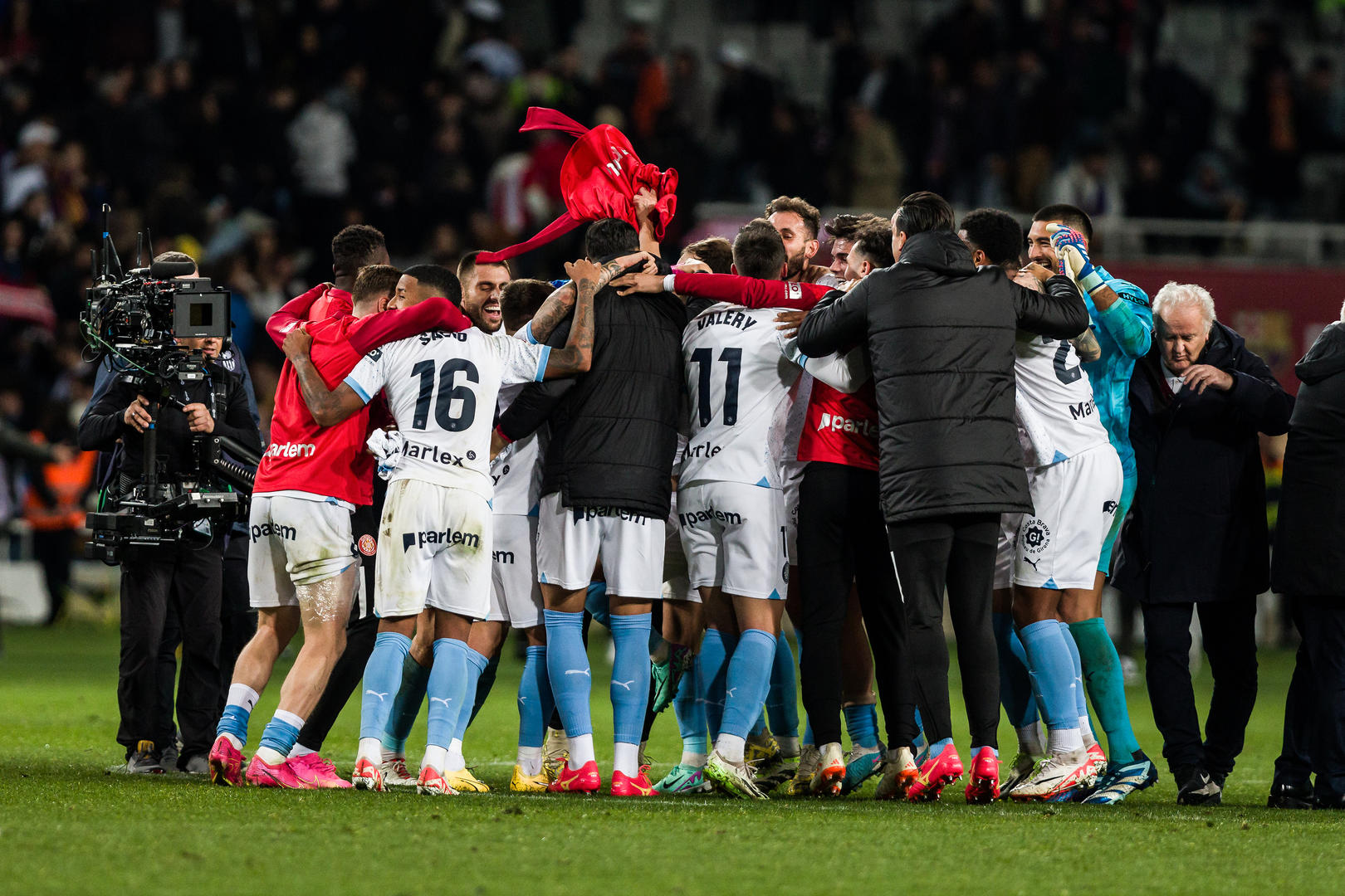 足球巨星:巴西球员斩获制胜进球的简单介绍 足球巨星:巴西球员斩获制胜进球的简单介绍