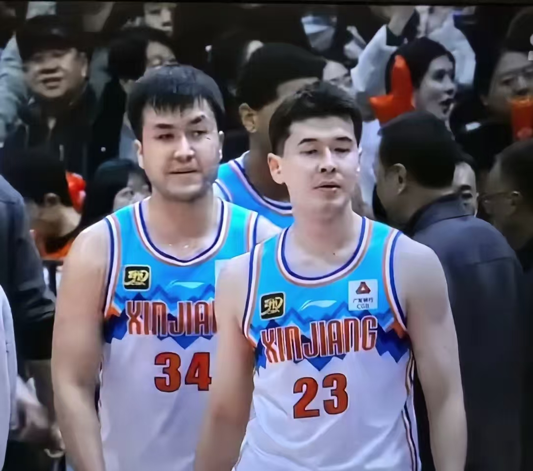 独行侠翻盘天津队,字母哥统治全场 独行侠翻盘天津队,字母哥统治全场