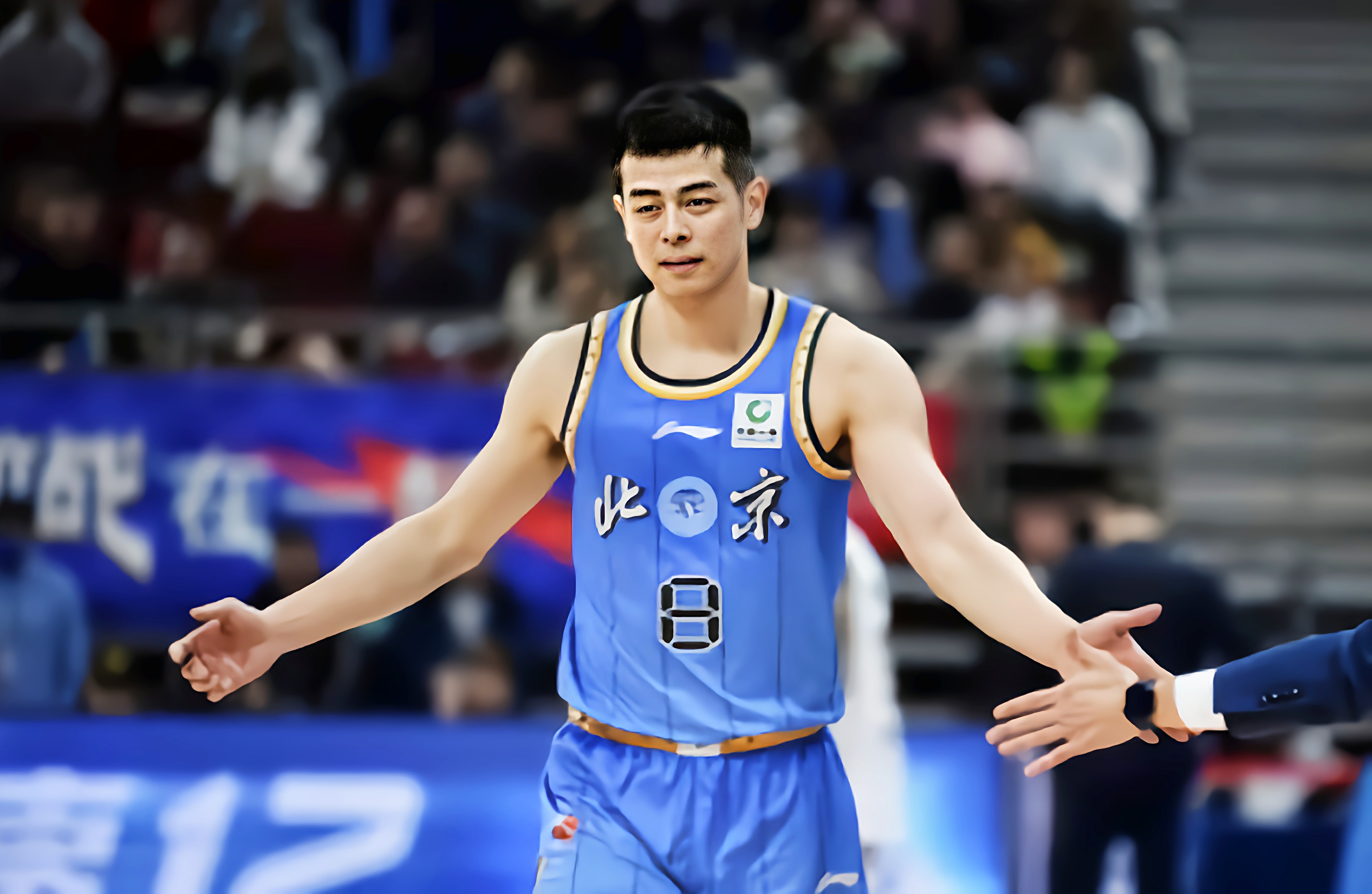 火箭横扫辽宁队，周琦惊艳四座