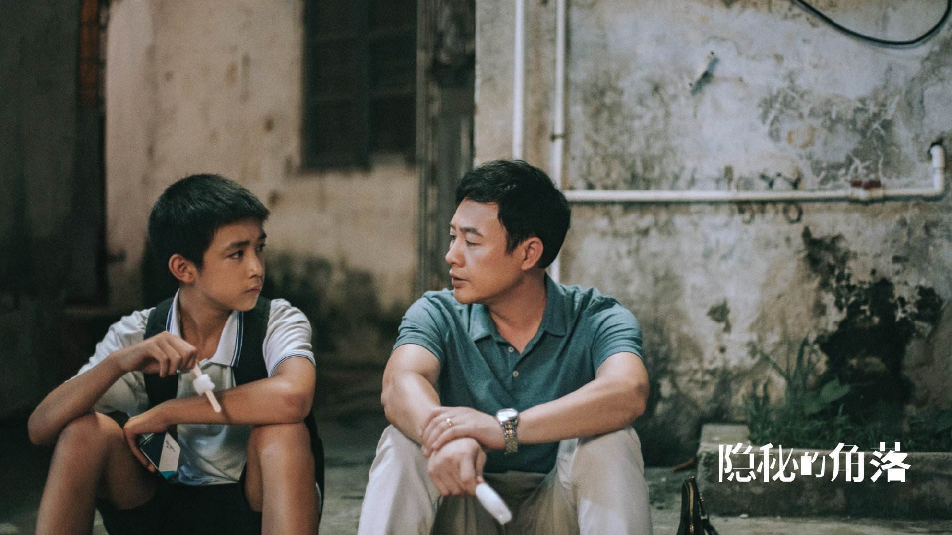 雷火电竞网址-当马刺的银黑遇上浙江的旋风，詹姆斯的压制级表演让跨洋对抗沦为个人舞台